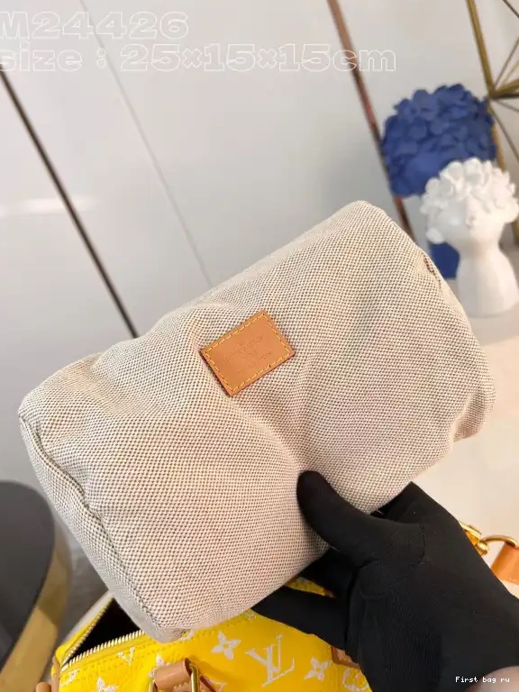 First bag ru SPEEDY Louis Vuitton 25 0405